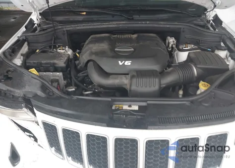 2015 Jeep Grand Cherokee Overland z USA, uszkodzony, nr VIN 1C4RJFCG8FC862079